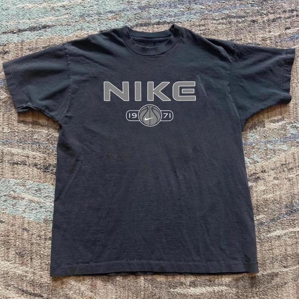 Gildan Men Black T-Shirt Graphic Tee Black